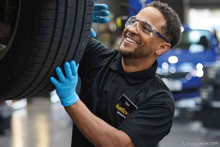 Halfords is moving up a gear – here's how to play its shares
