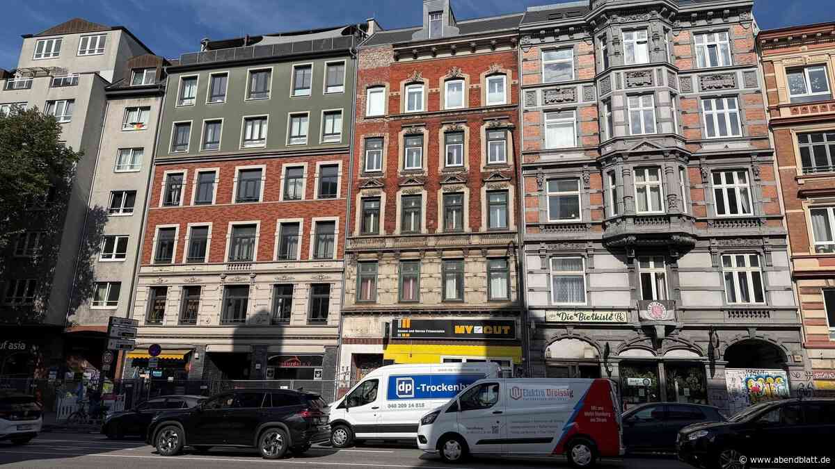 Erleichterung an der Holstenstraße: Nachbarn dürfen in ihre Wohnungen zurück