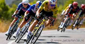 LIVE Vuelta | Koen Bouwman in achtervolging op kopgroep met Wout van Aert, vluchters krijgen ruimte op weg naar slotklim