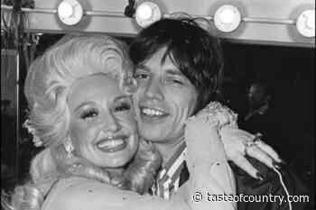 Rarely Seen Photos of Dolly Parton With Her Famous Friends