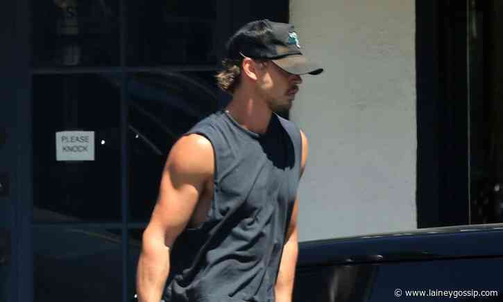 The Austin Butler Gun Show continues