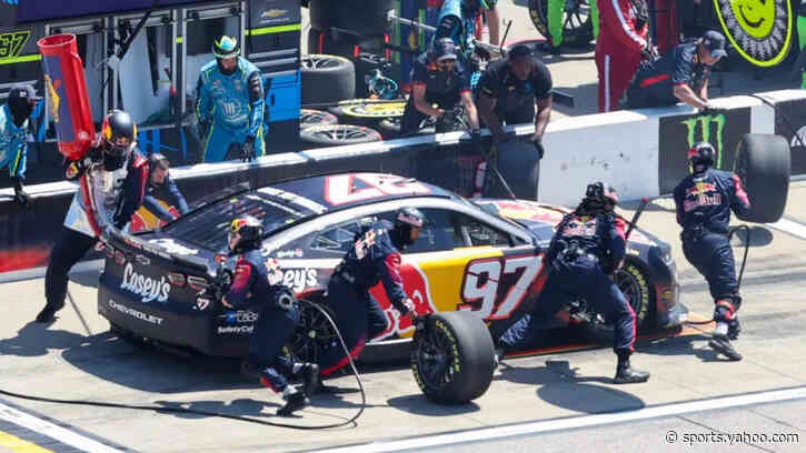 NASCAR Teams Make Major Pit Crew Changes Ahead of Daytona Finale