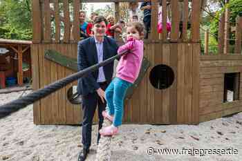 Sachsens Bildungsminister bei Kita in Aue: Sollen Erzieher künftig an Grundschulen aushelfen?