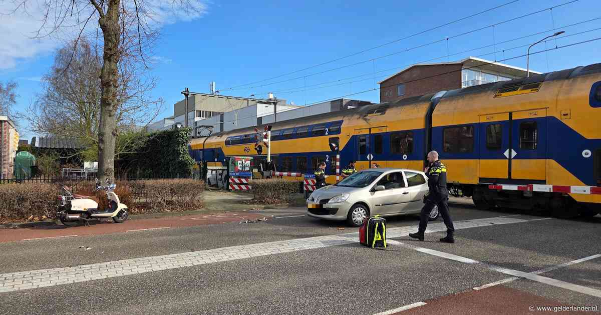 Lagere straf voor automobiliste die na vier glazen wijn op scooter en trein knalde