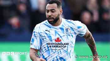 Altrincham sign veteran striker Hemmings
