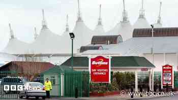 Butlin's safety staff to strike over bank holiday