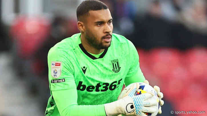 Bolton sign goalkeeper Bazunu and midfielder Ito