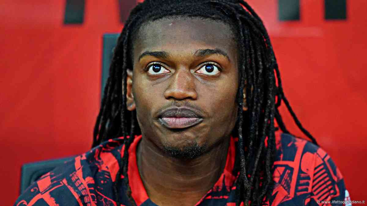 Leao lascia il Milan dopo sette anni: il Galatasaray lo copre d’oro, ai rossoneri 45 milioni e il 20% sulla rivendita