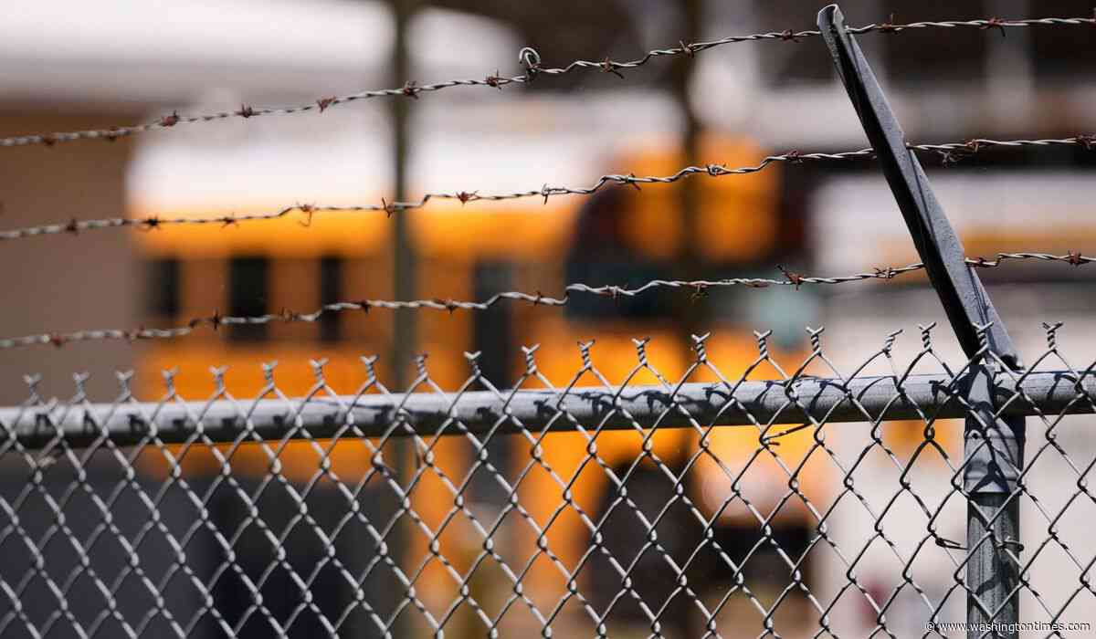 Teacher arrested, accused of drunkenness at Manassas Park High School
