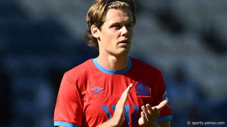 Blackburn midfielder Henriksson joins Randers