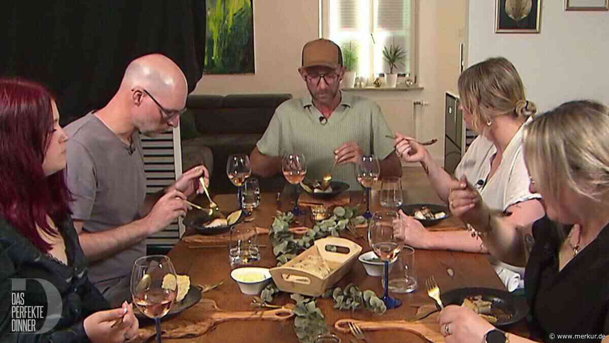 „Etwas unangenehm“: Gäste entdecken beim „perfekten Dinner“ Hundehaare auf den Tellern