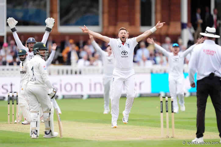 England have found another potent new-ball pairing – and they are too good for Pakistan