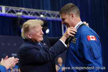 Trump slips in a new construction project before handing medals to hero Artemis II astronauts