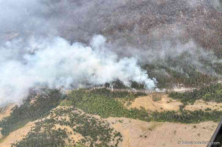 Pear Lake wildfire near Clinton showing minimal growth