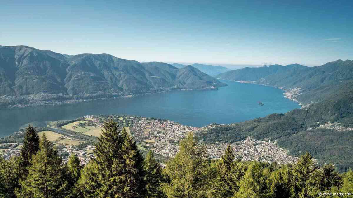 Tragödie in Italien: Urlauberin rutscht vom Wanderweg in Bergsee – stirbt vor den Augen ihres Sohnes