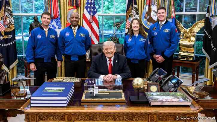Trump entregó la Medalla de Honor Espacial a los cuatro astronautas de Artemis II