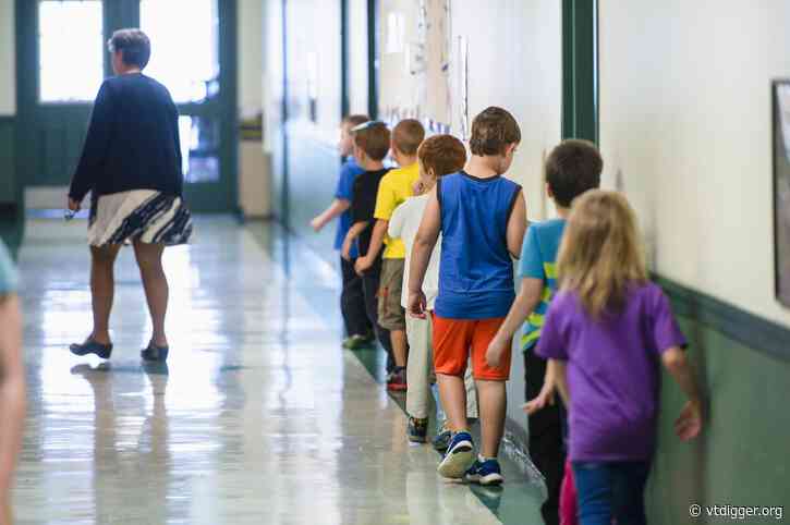 Sen. Peter Welch calls for making it easier for Vermont schools to buy more food directly from local farms