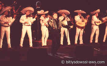 Película revive el concierto de Juan Gabriel en Bellas Artes