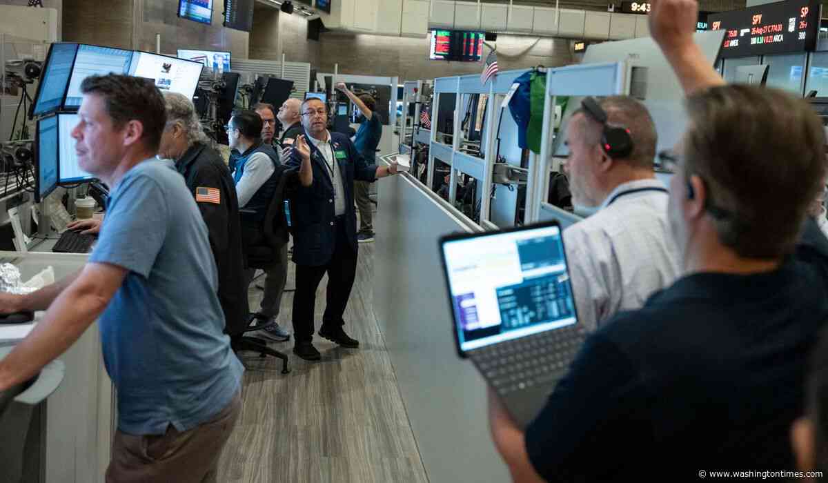 The bond market prepares for a hike to interest rates, while U.S. stocks drift lower