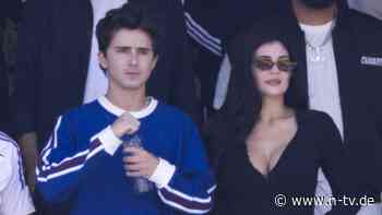 Mit Timothée Chalamet liiert : Kylie Jenner reagiert auf Gerüchte über dritte Schwangerschaft 
