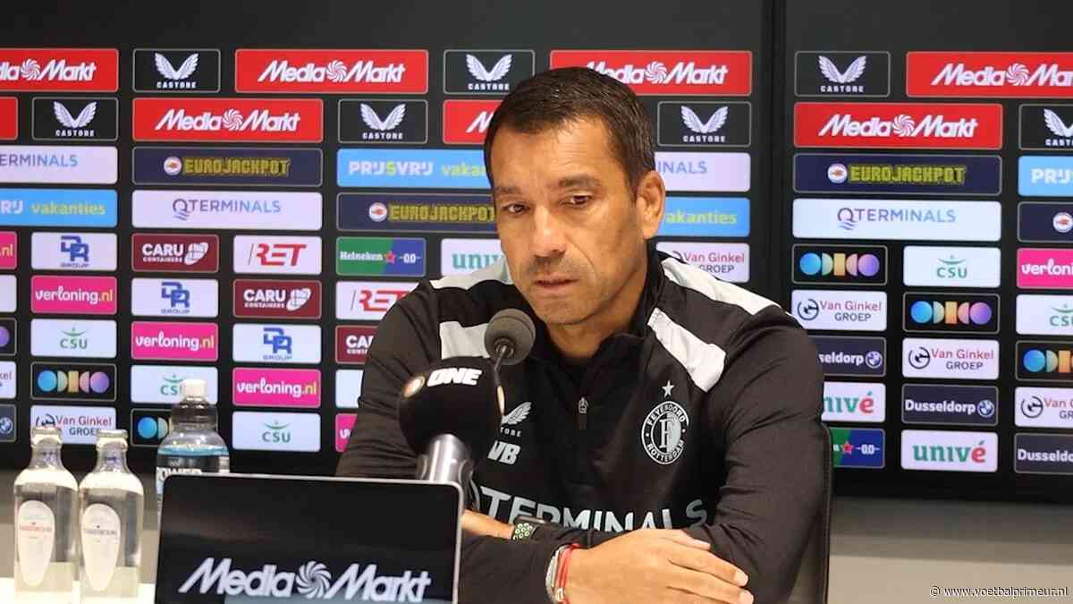 Van Bronckhorst ziet geen kwaad in actie Feyenoord-spelers: 'Zaten vol adrenaline'