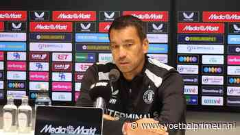 Van Bronckhorst ziet geen kwaad in actie Feyenoord-spelers: 'Zaten vol adrenaline'