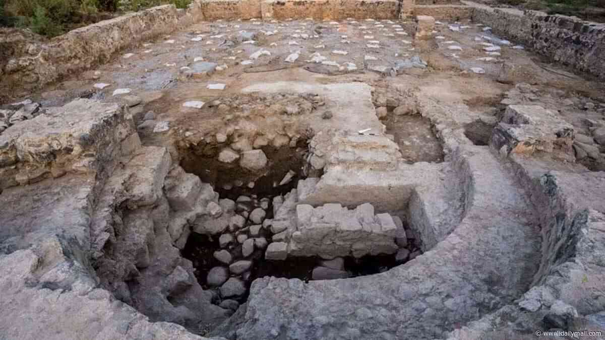 Lost city 'perfectly matches' Biblical site where Jesus fed the 5,000... as humble birthplace of Keeper of Heaven's Keys is uncovered