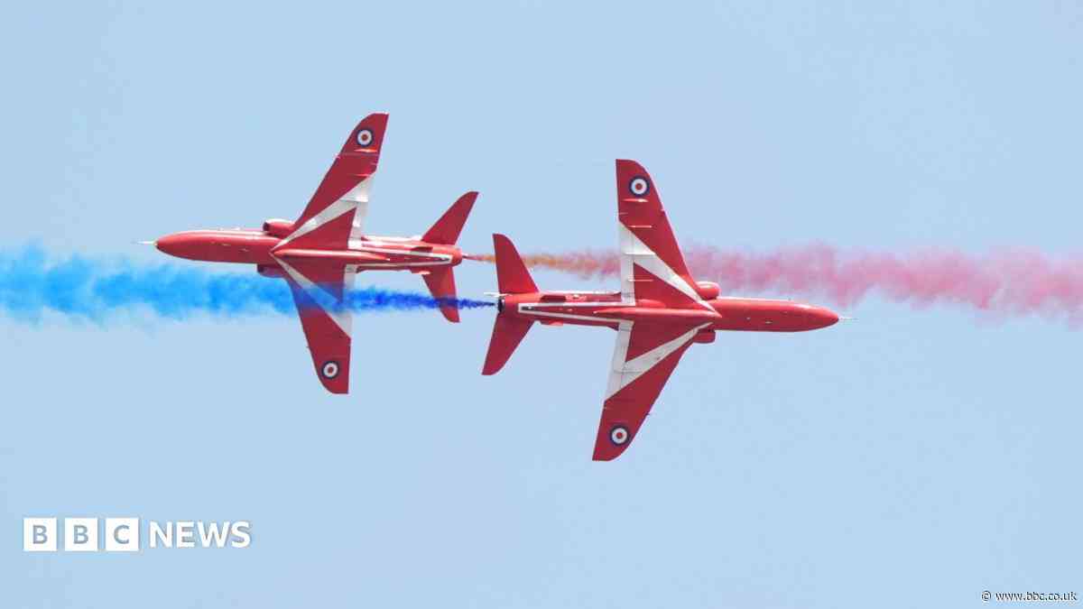 Red Arrows cancel flypast amid thunderstorms