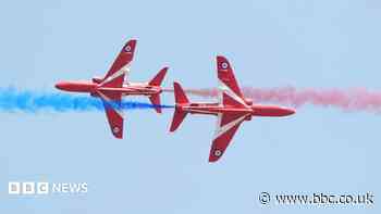 Red Arrows cancel flypast amid thunderstorms
