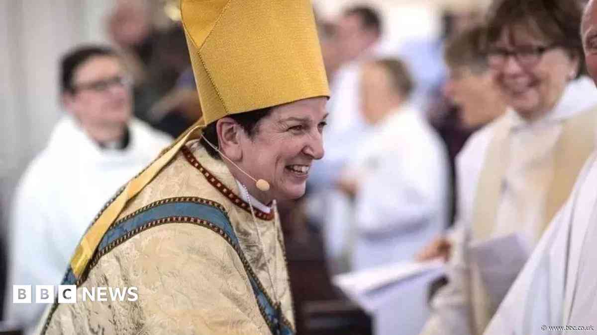 Bishop accused of bullying to retire next year
