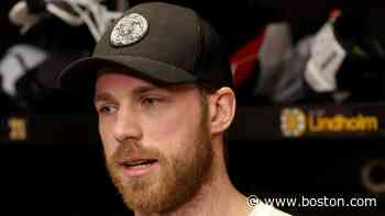 Bruins coach Marco Sturm not losing faith in Elias Lindholm after down year