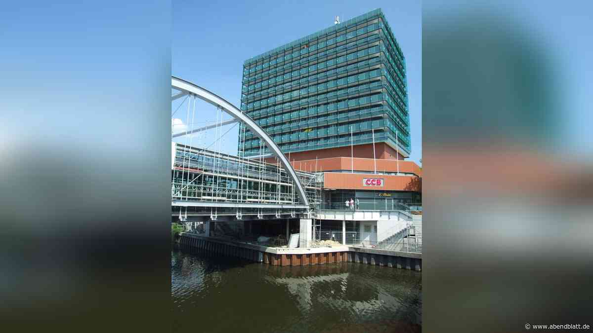 Nach Ladenschluss im CCB-Wohnturm gefangen? Streit um Barrierefreiheit