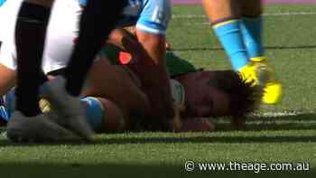Murray crashes over after emotional start