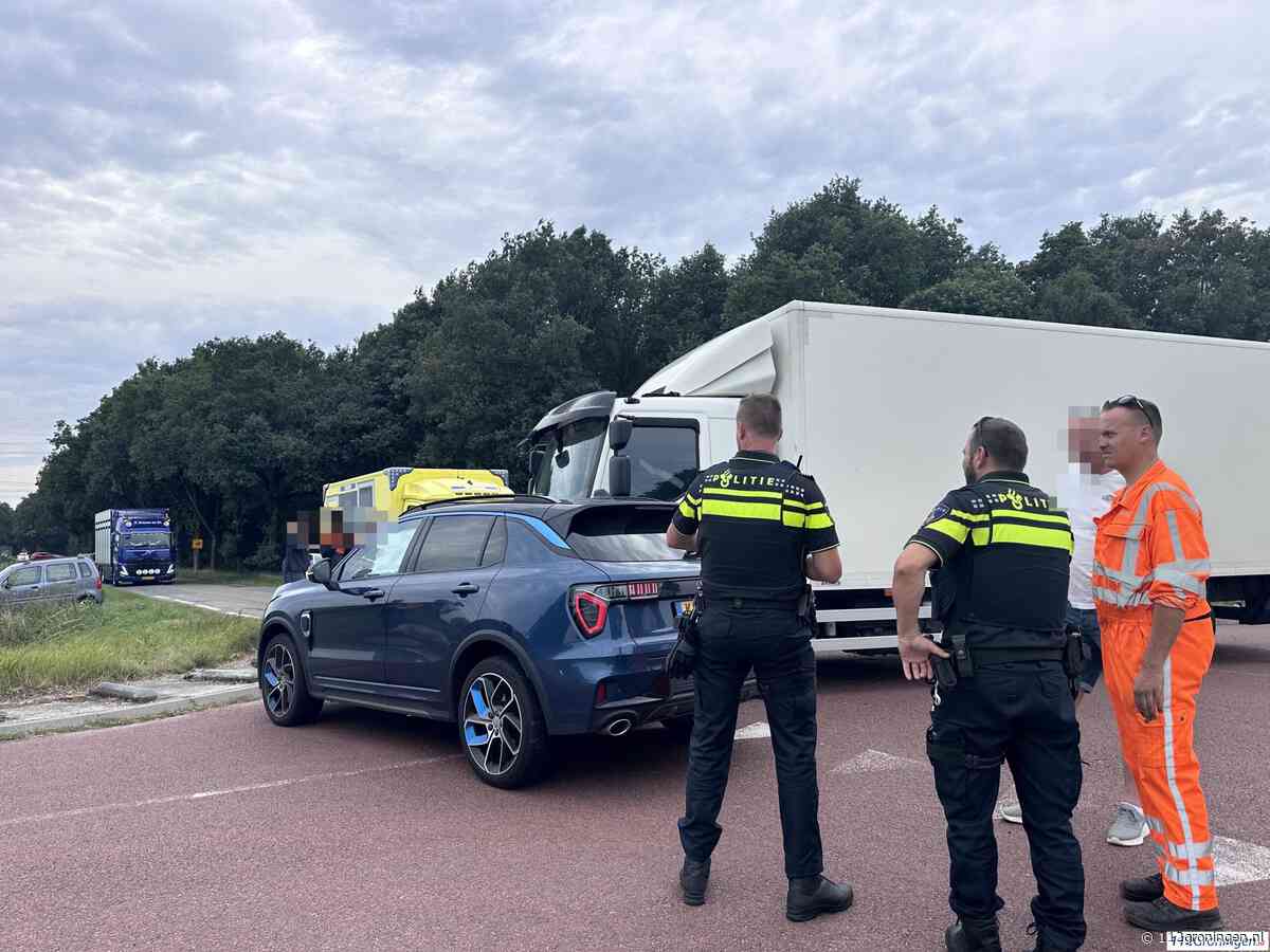 Fors ongeval Emergoweg/ D.H. Vinkersweg in Westerlee