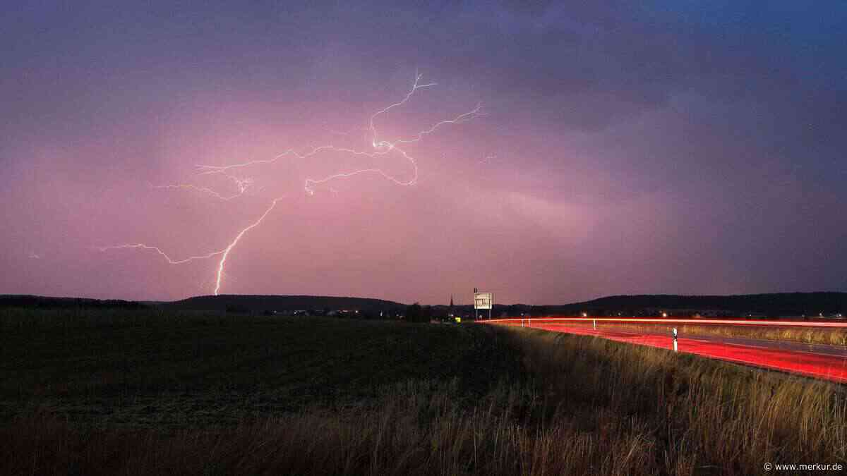 Wetterlage in Bayern beruhigt sich nur kurz: Nächste Gewitter rollen schon an