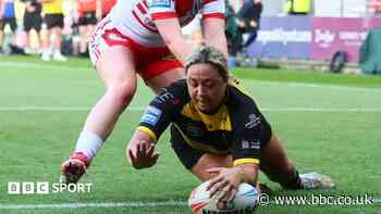 York close in on play-offs after win at Saints