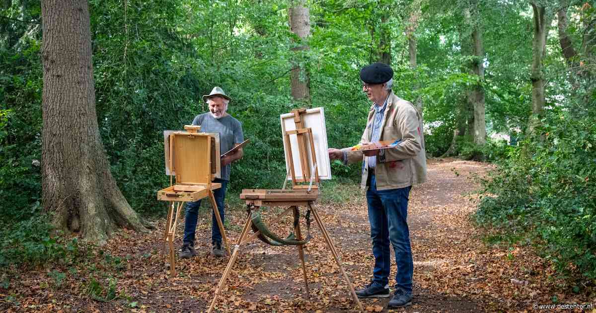 Chris (72) en Wim (75) schilderen samen dezelfde plek, toch is het resultaat nooit hetzelfde