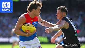 Live: Demons and Blues bid to stay alive in AFL wildcard clash