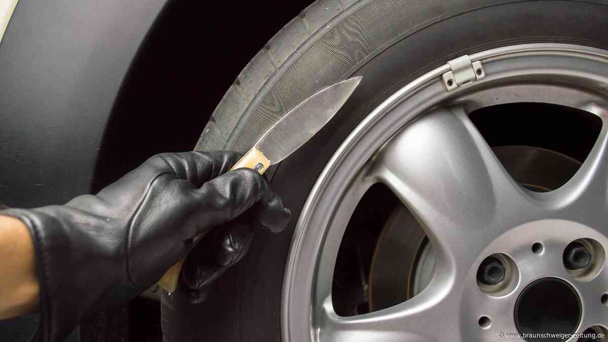 Nach dem Unfall merkte die Kommunalpolitikerin: Der Reifen war angeschlitzt!