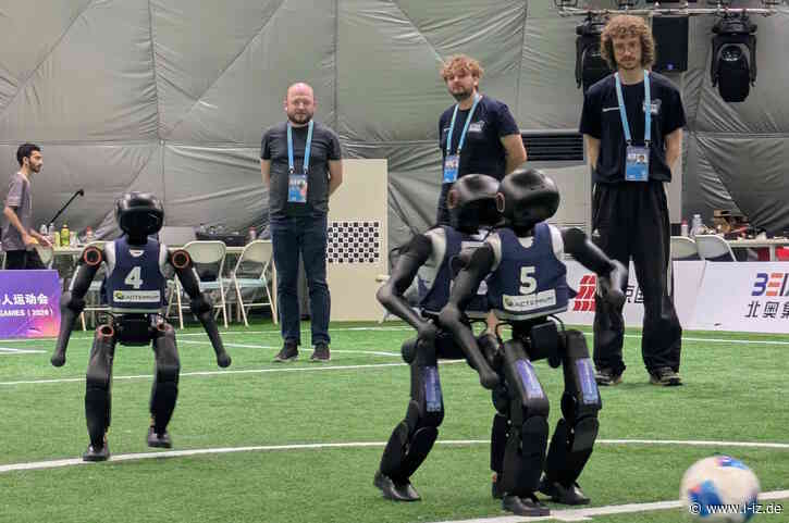 Roboterfußball: HTWK Robots holen den Vizetitel bei den „World Humanoid Robot Games“ in China