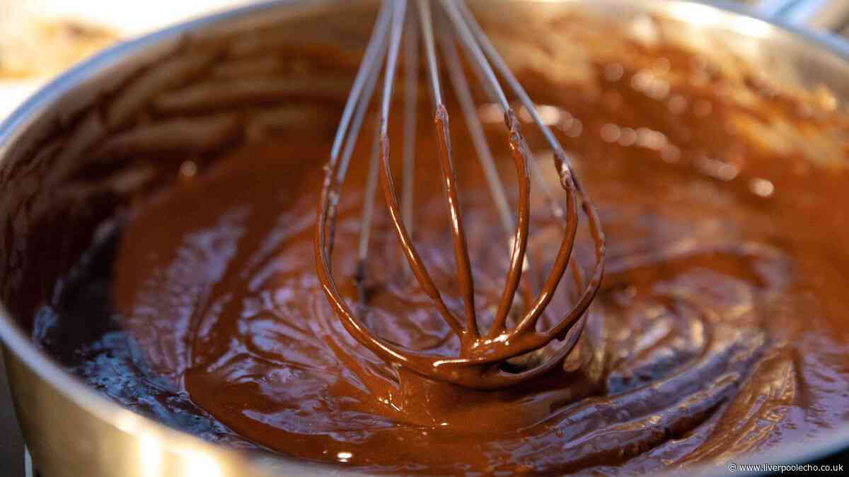 Cooking chocolate vs eating chocolate: key differences and when to use each