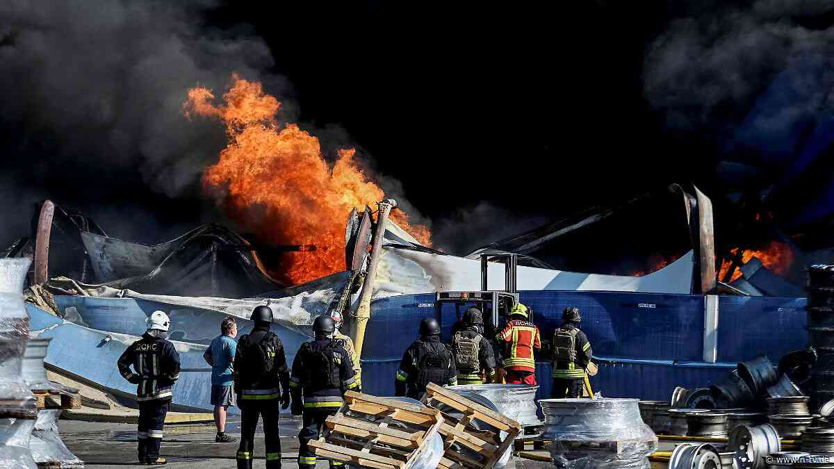 Zahlreiche Explosionen: 27 Tote bei Drohnenangriff auf Munitionslager nahe Kiew