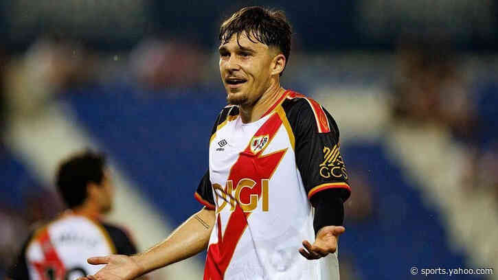 Fulham in talks for Rayo Vallecano defender Ratiu