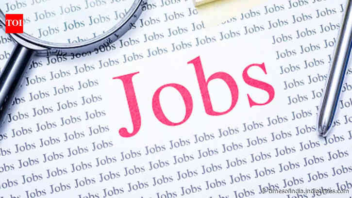 US job data: Labor dept lowers employment growth by 79,000, private sector cut by 178,000