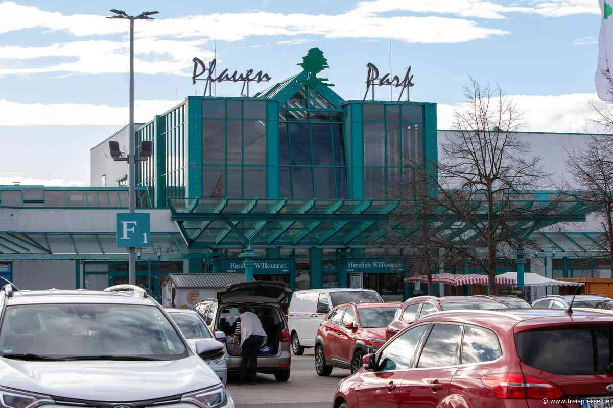 Plauen-Park: 16-Jährige verletzt sich bei Unfall auf Parkplatz