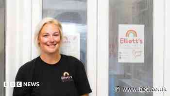 Mum opens play cafe to fight postpartum loneliness