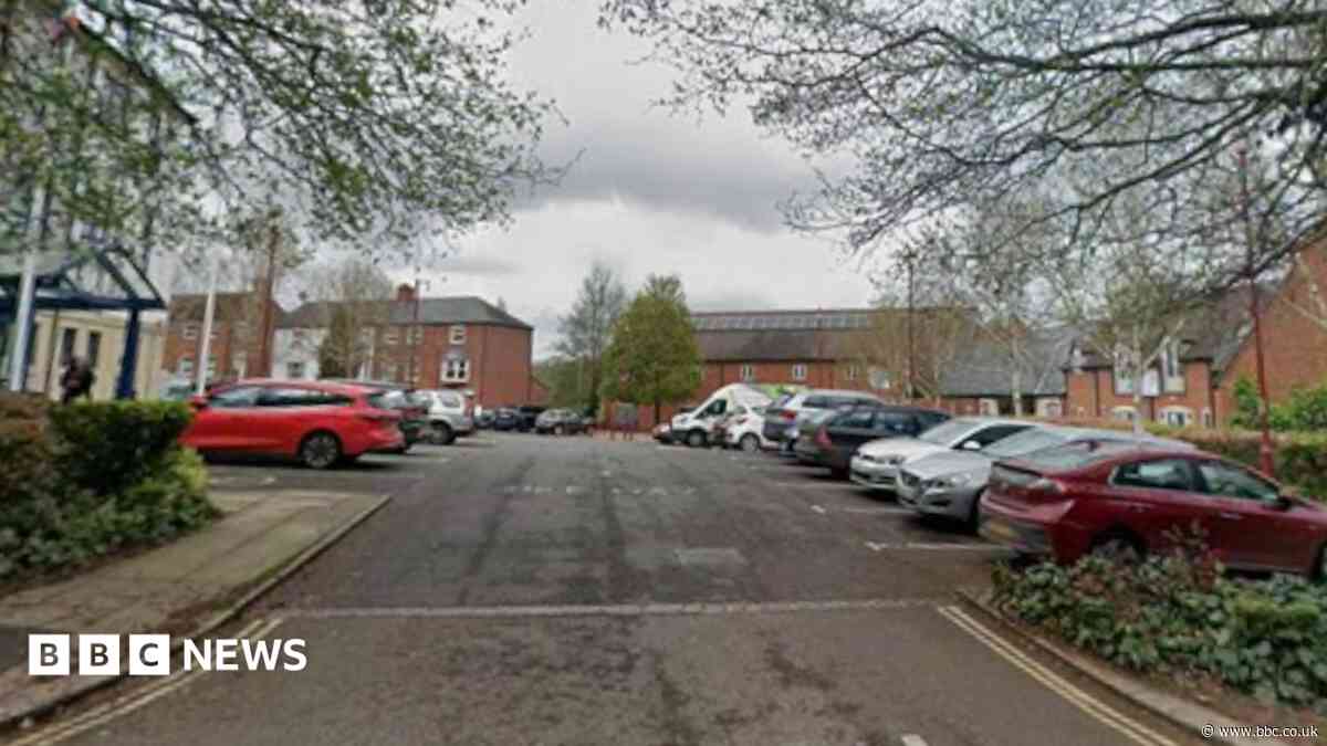 Section of town centre car park to close for months