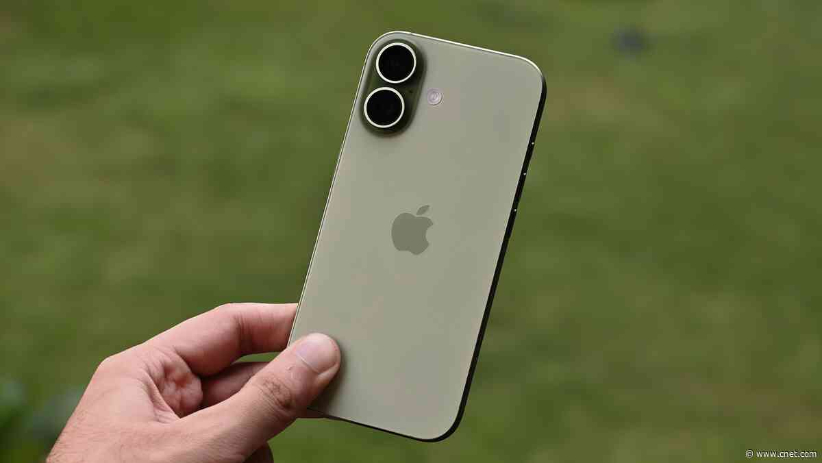 Apple Might Skip the iPhone 18 This Year. Is the iPhone 17 Still Worth It?