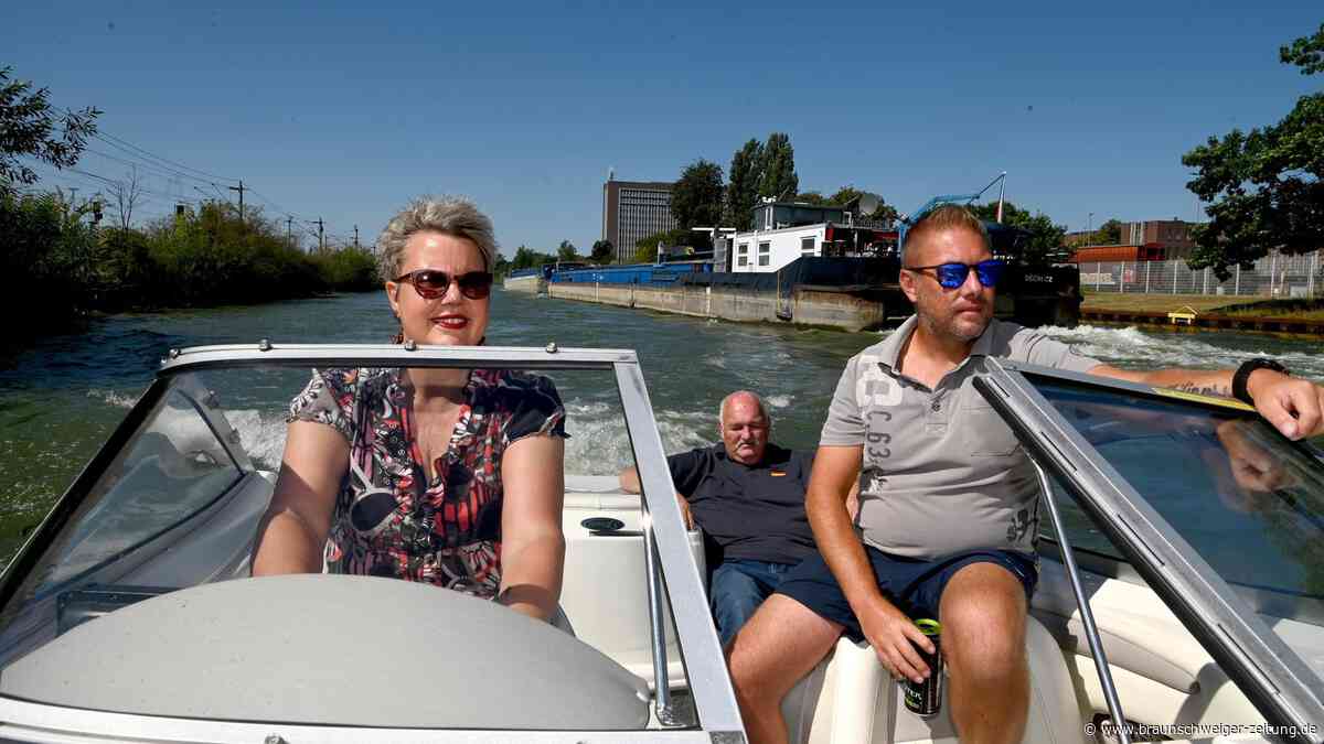 „Motorbootfahren ist geil“: Unterwegs auf dem Mittellandkanal in Wolfsburg