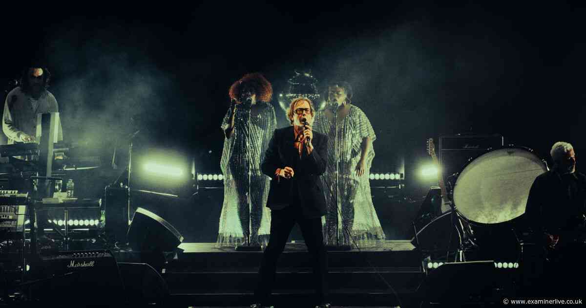 15 wonderful Pulp photos from their huge Wythenshawe Park outdoor show
